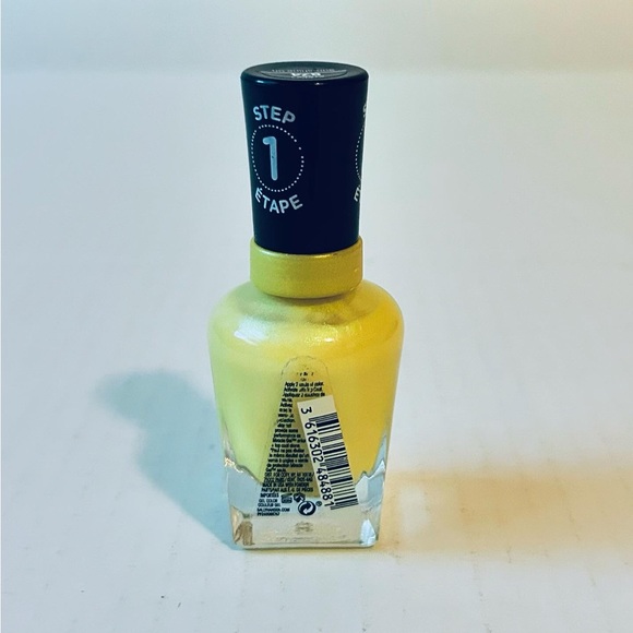 ⭐️5 For 25⭐️ Sally Hansen Neons Collection Miracle Gel Nail Polish Sun-shine On - Picture 4 of 8